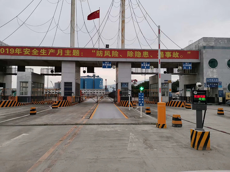 惠州港外貿(mào)閘口車牌識(shí)別管控系統(tǒng)